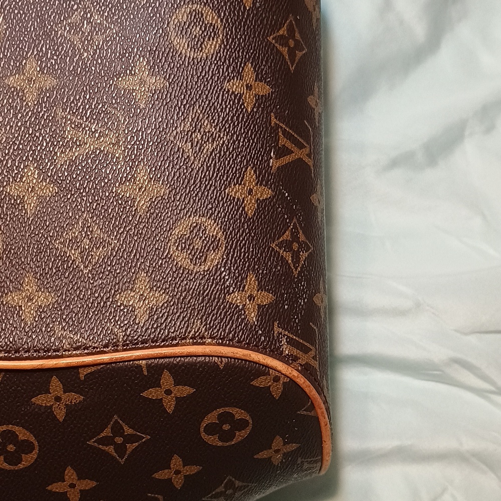 Louis Vuitton Classic Monogram Shoulder Bag - Picture 11 of 11